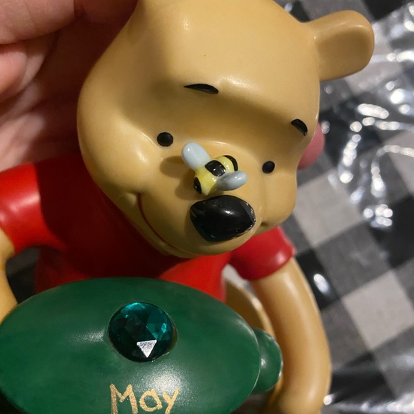 Winnie the Pooh - Bradford Exchange - Pooh's Birthstones A0730 MAY Vintage 🍯 - Picture 3 of 11